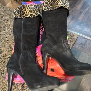Betsey Johnson Black Heeled Boots with Leopard Cuff